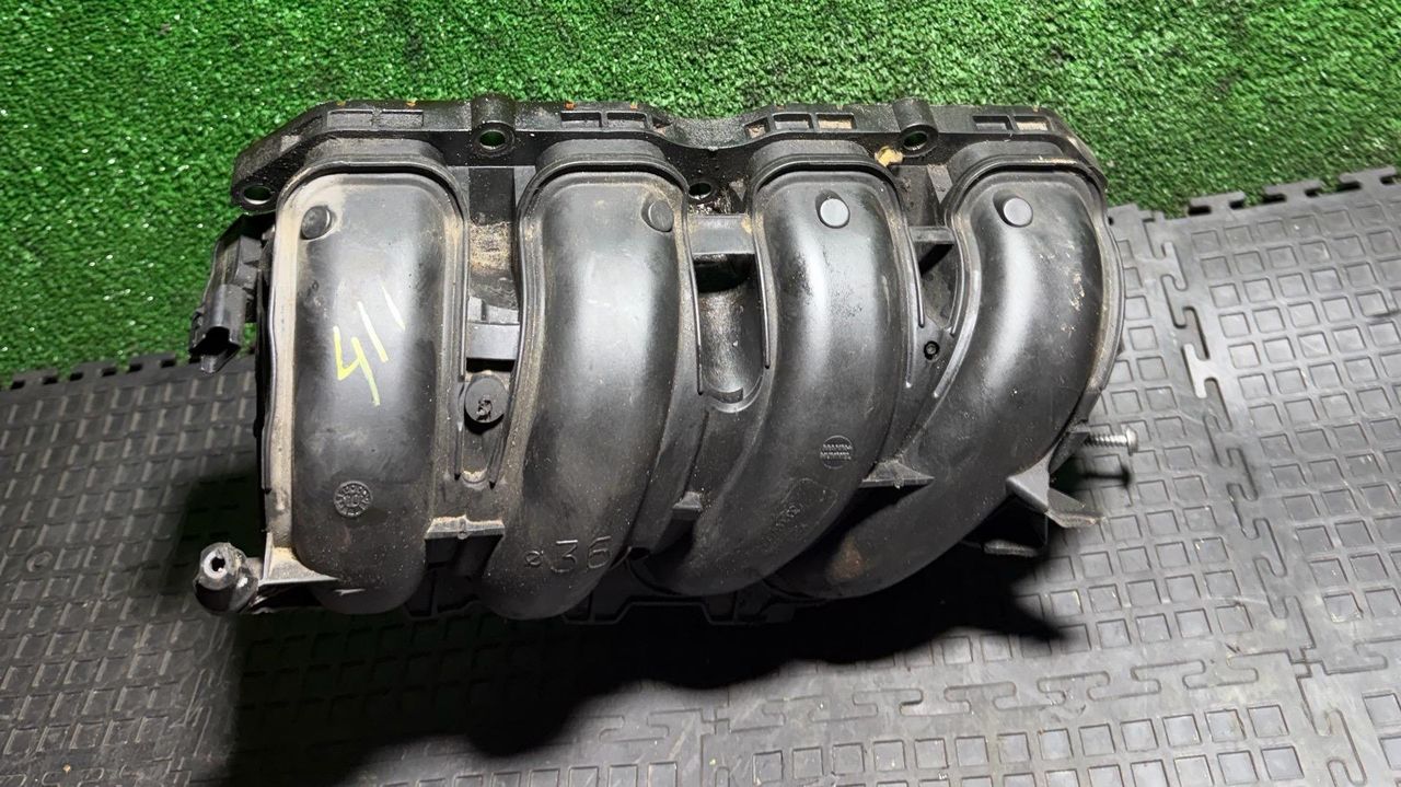 коллектор впускной Peugeot 308 T7 2010, бензин, V760459780