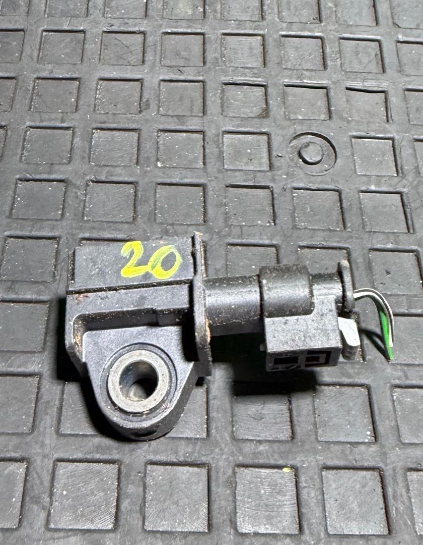 датчик удара Mercedes-Benz C-Класс W205/S205/C205 2014, 2.2 л., дизель, АКПП, 2229051400 - фото №1