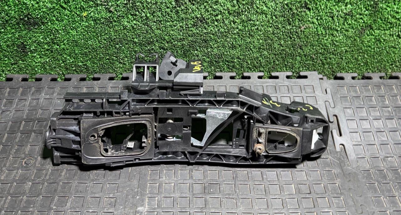 скелет ручки двери задней левой Mercedes-Benz C-Класс W205/S205/C205 2014, 2.2 л., дизель, АКПП, A0997601700 - фото №1