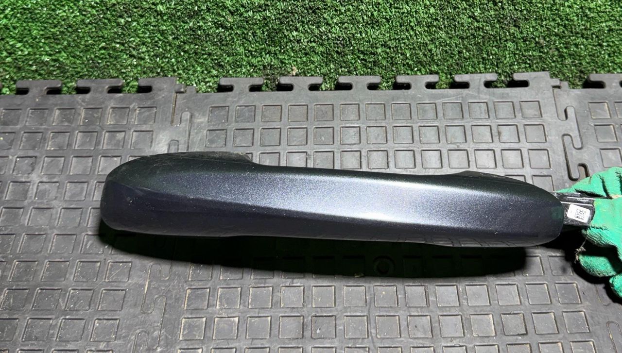 ручка наружная задняя левая Mercedes-Benz C-Класс W205/S205/C205 2014, 2.2 л., дизель, АКПП - фото №1