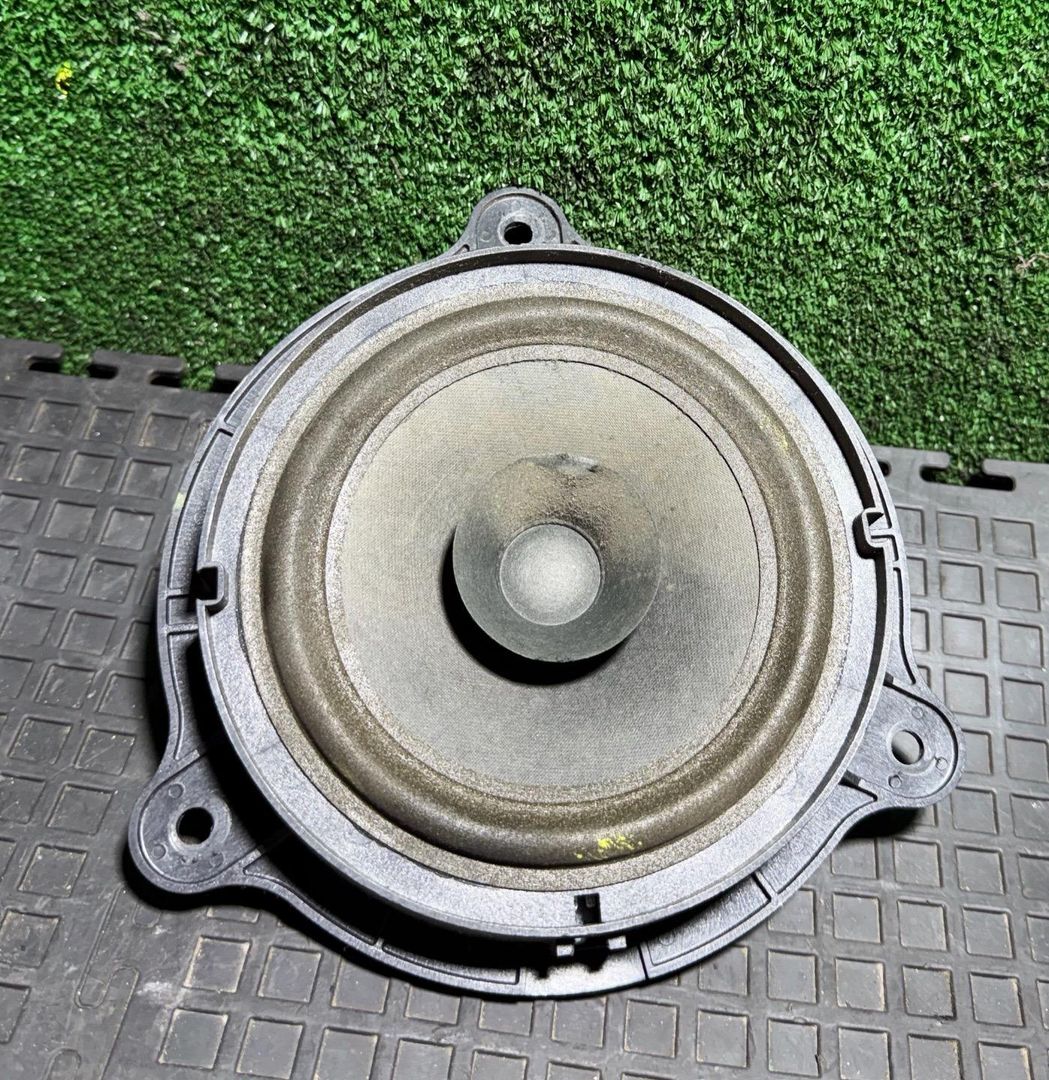 динамик Nissan Primera P12 2004, 28156AV700 - фото №1