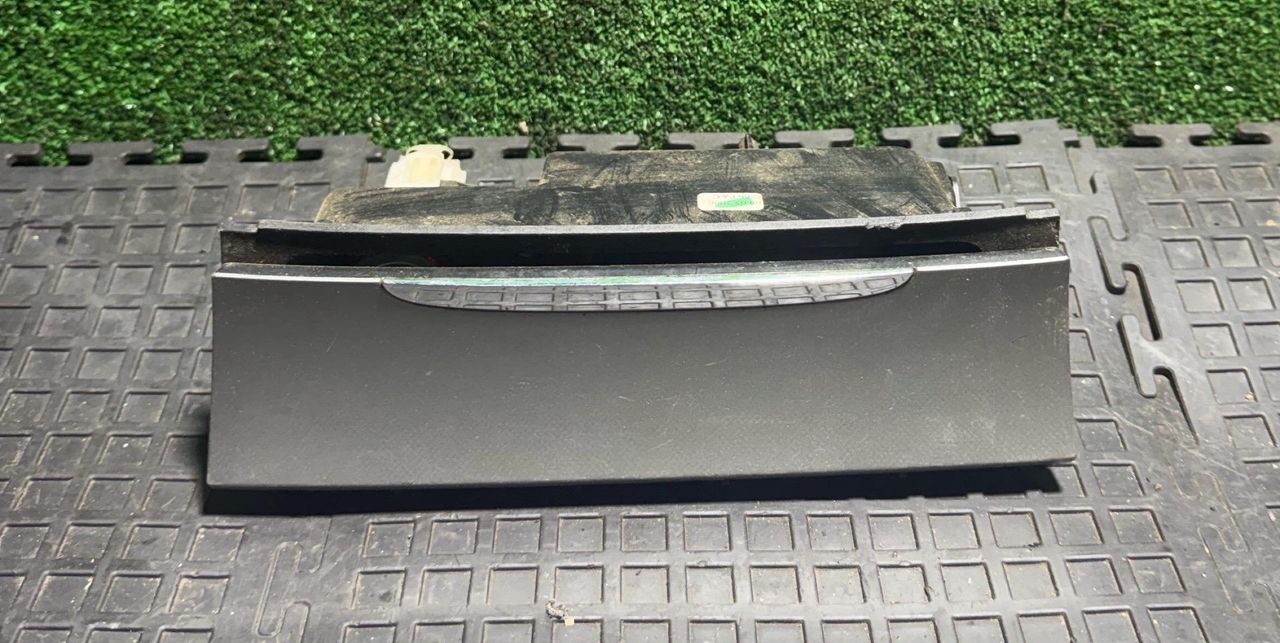 пепельница Volkswagen Passat B6 2006, 3C0857961
