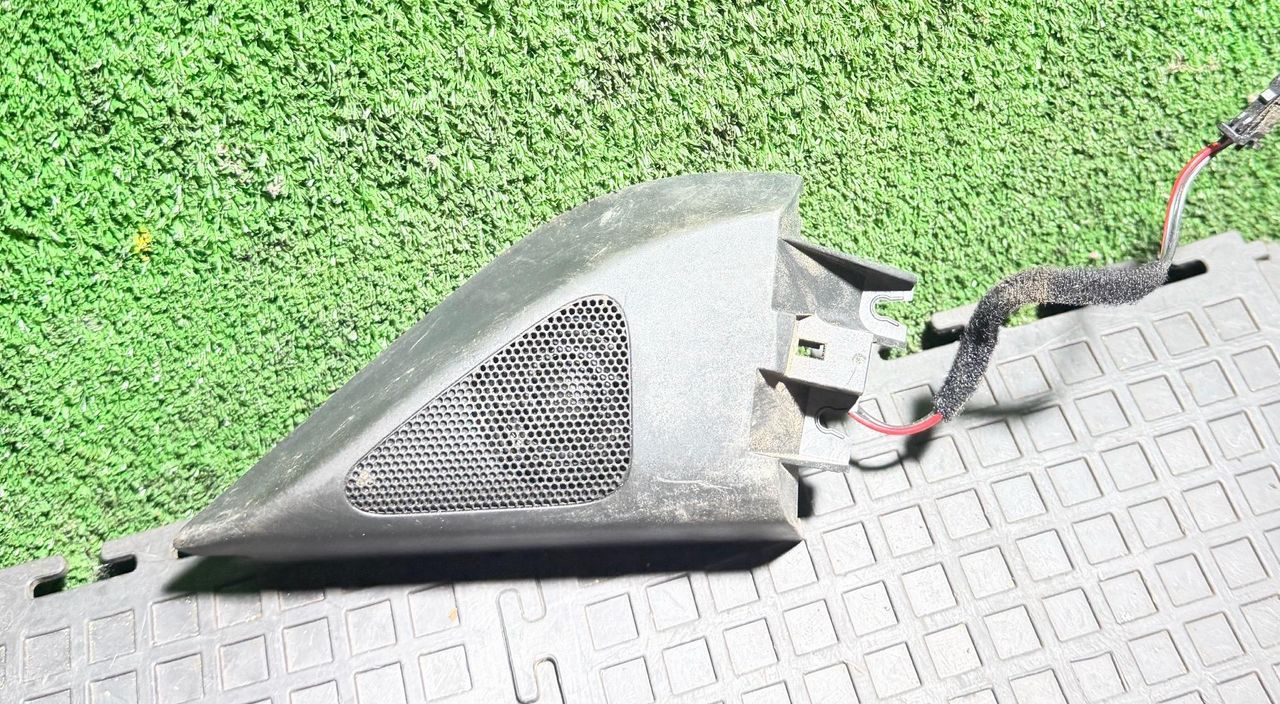 динамик высокочастотный (пищалка) Volkswagen Passat B6 2006, 3C0837993