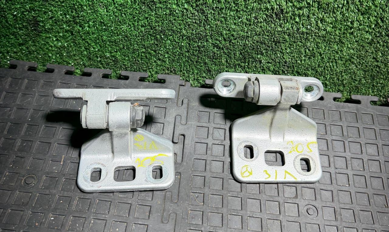 петля двери Mercedes-Benz C-Класс W205/S205/C205 2014, 2.2 л., дизель, АКПП