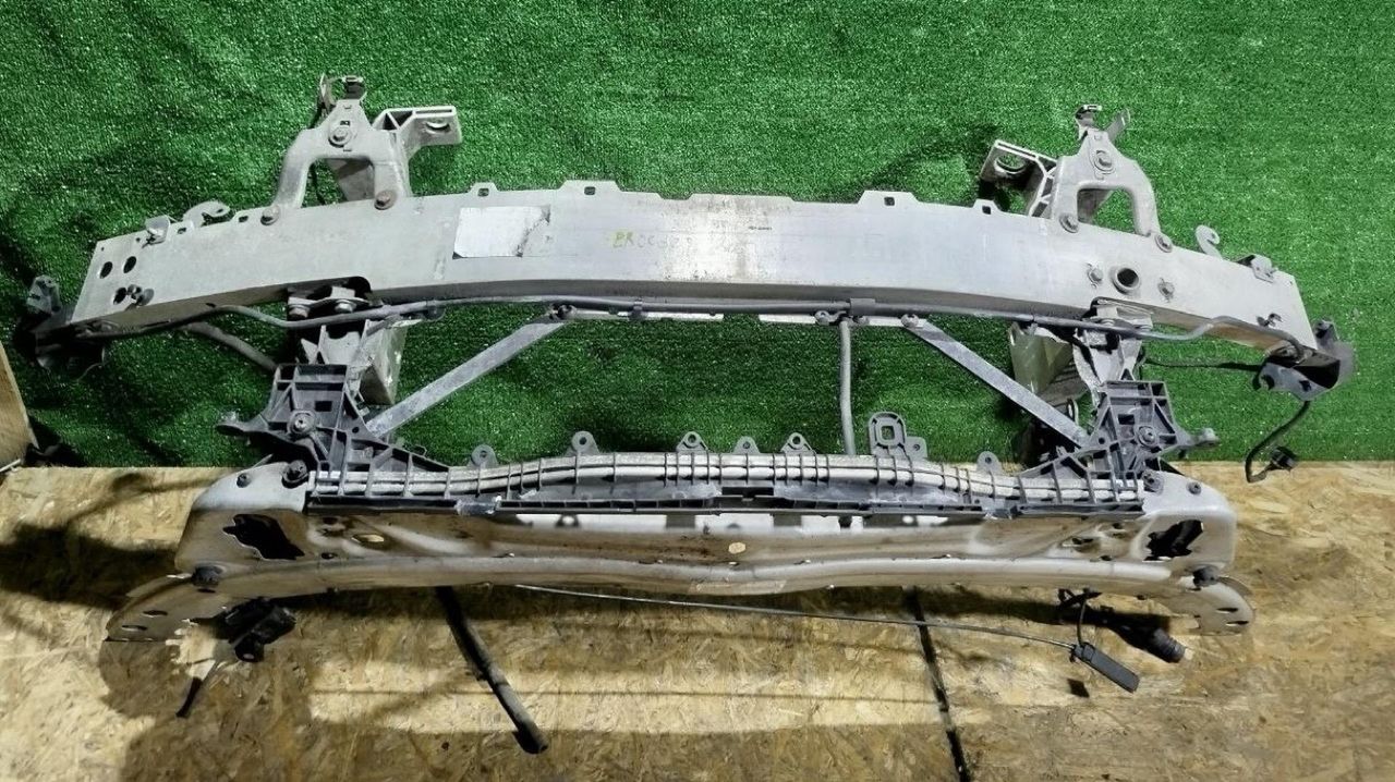 передняя панель крепления облицовки (телевизор) Mercedes-Benz C-Класс W205/S205/C205 2014, 2.2 л., дизель, АКПП, A2056200495 - фото №1