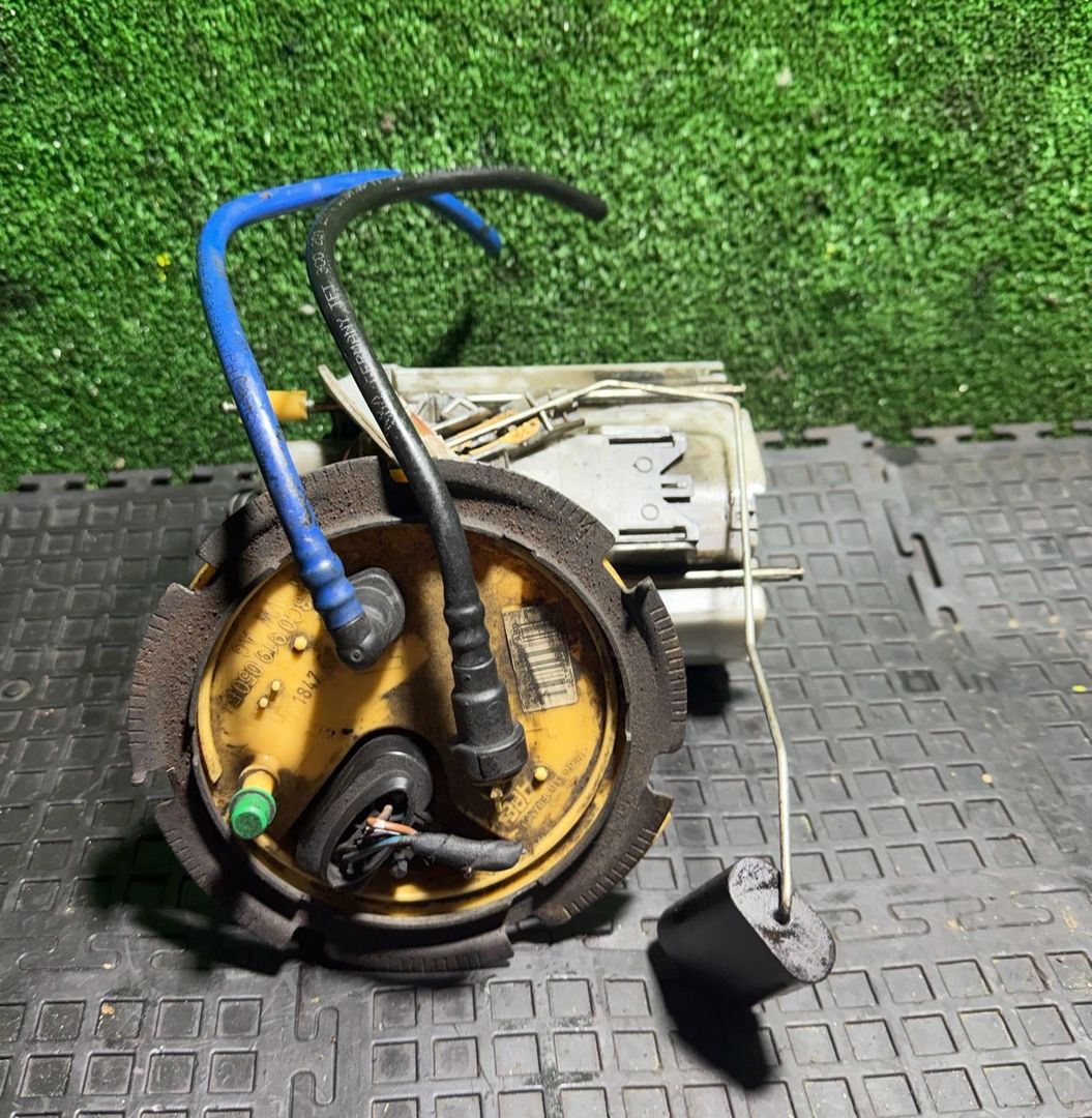 насос топливный Volkswagen Passat B6 2006, 3C0919050F