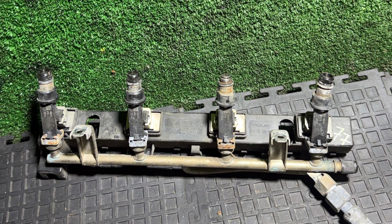 топливная рампа Opel Astra G 2000, 09133177A
