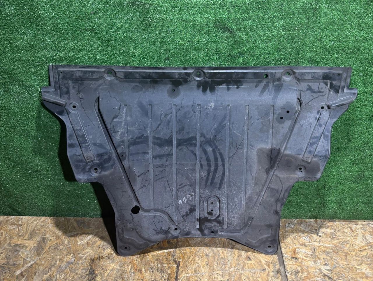 защита двигателя Nissan Qashqai 1 поколение 2009, 75831JD000