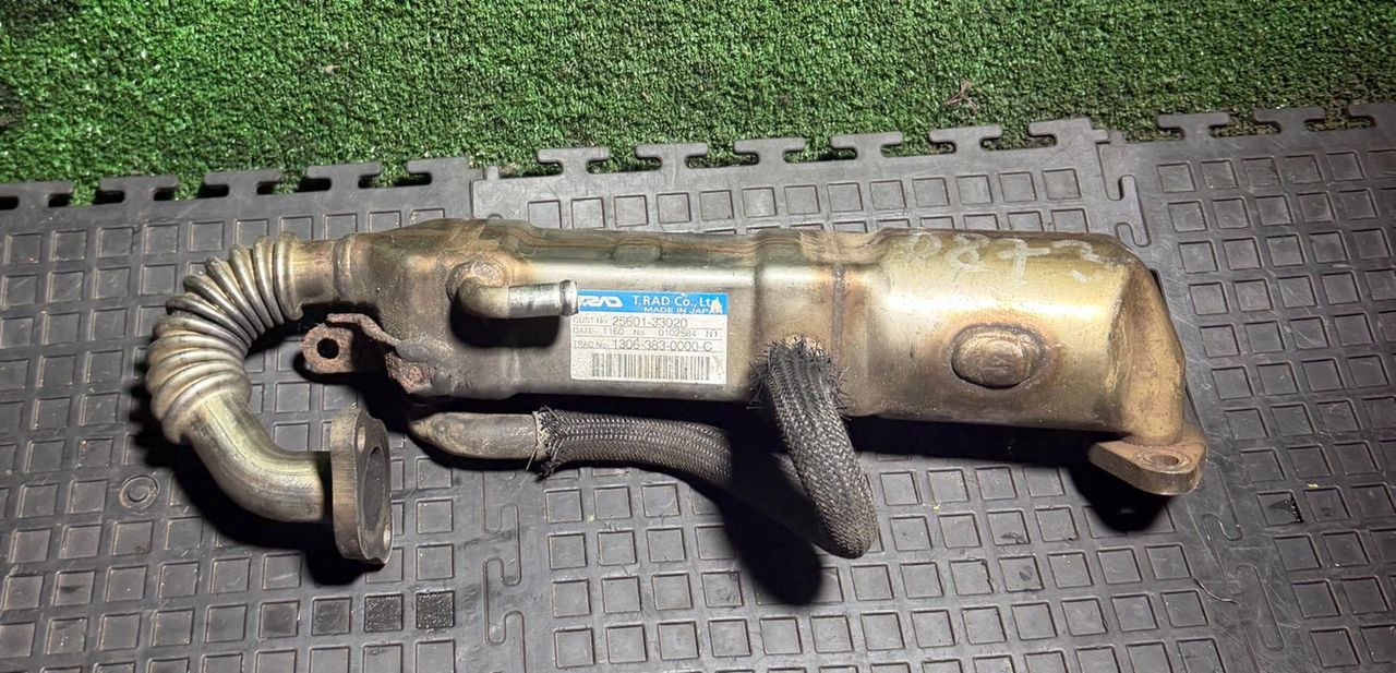 охладитель EGR / Радиатор EGR Toyota Auris 1 поколение 2007, дизель, 2560133020