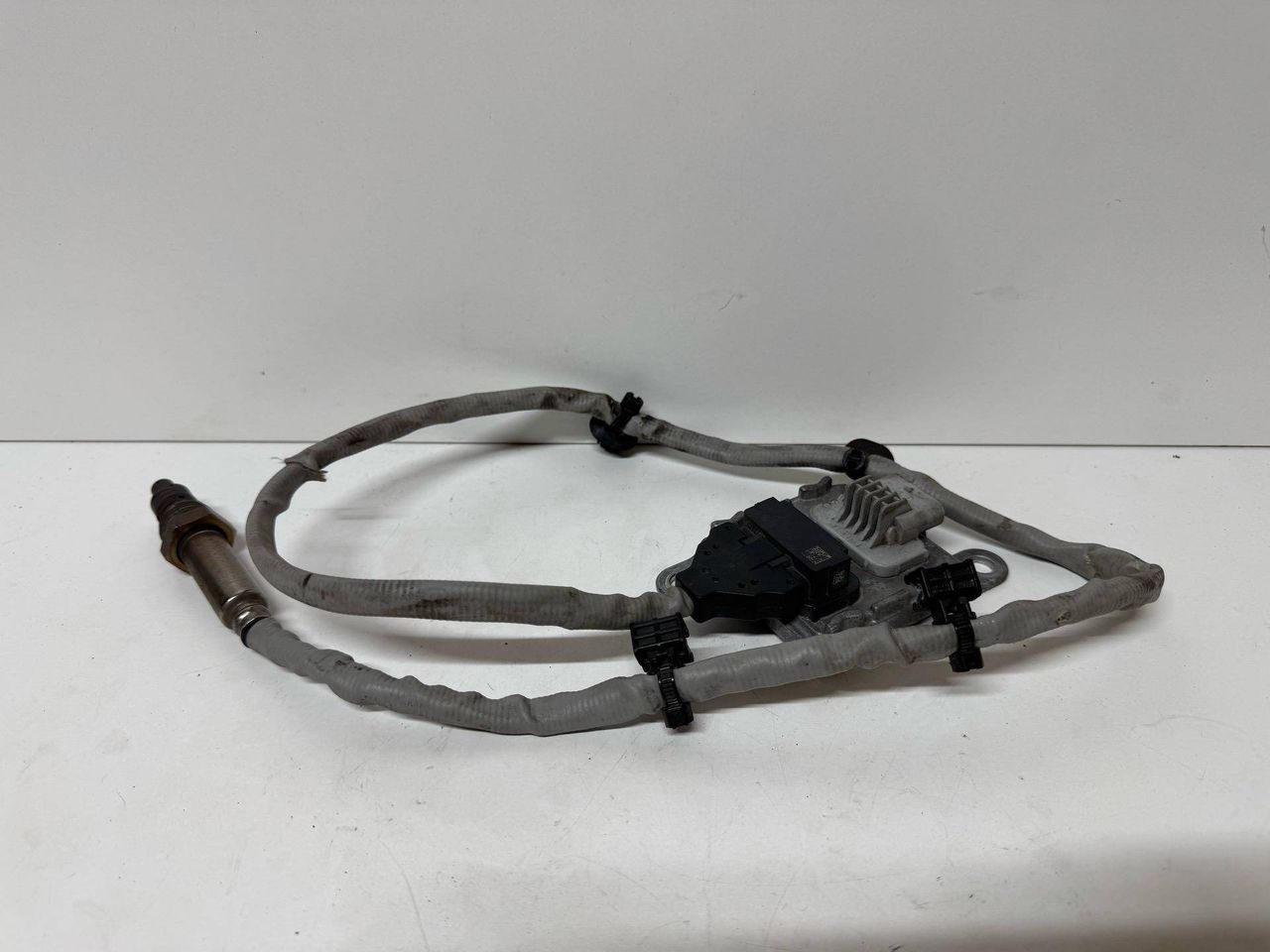 Датчик NOx Renault 2021, 2.0 л., дизель, 6МКПП, микроавтобус, SNS0957A, 2105091948, 227900033R, HMLGT6114R - фото №1