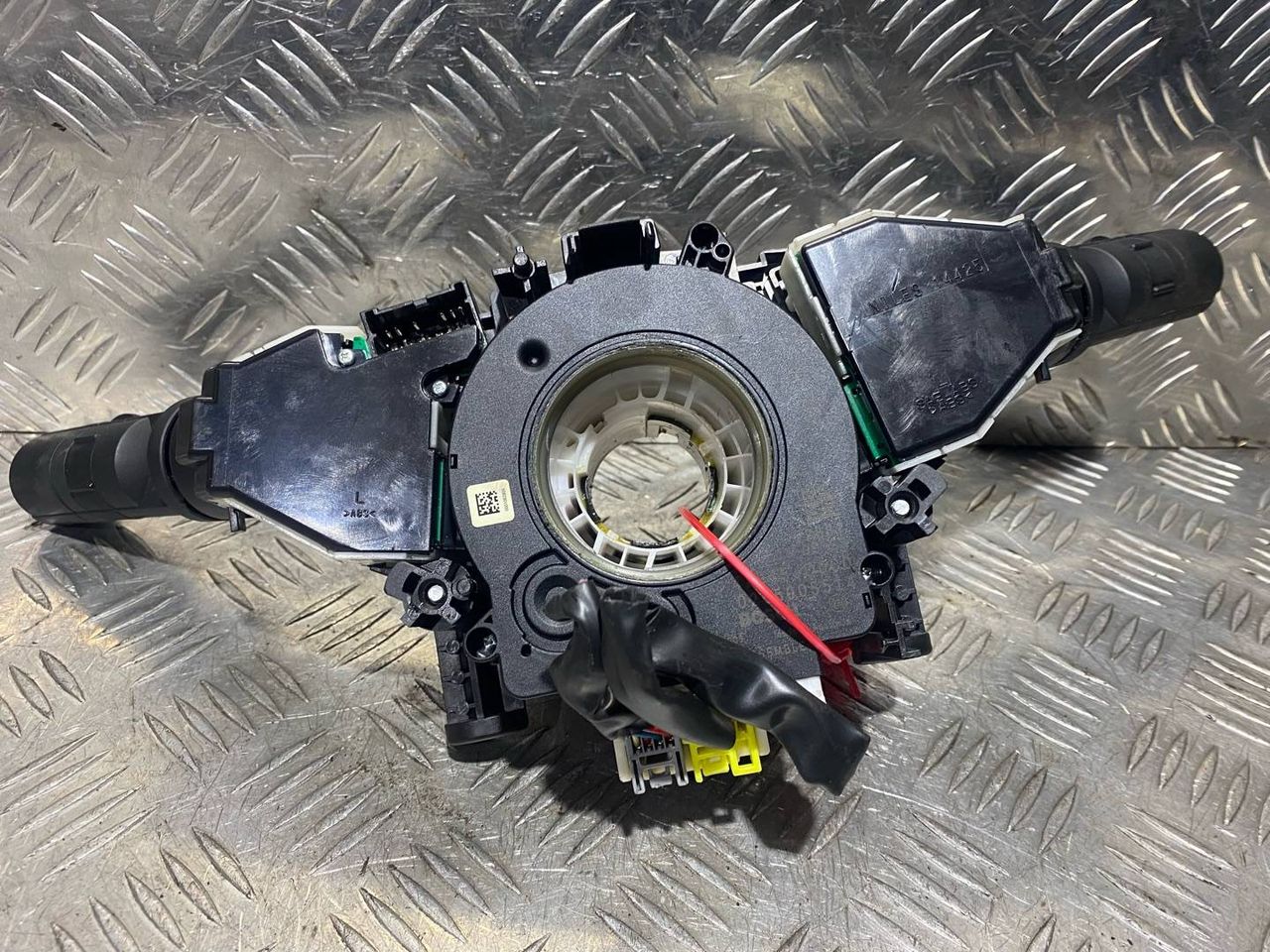 переключатель подрулевой (стрекоза) Nissan Qashqai 1 поколение 2009, 2.0 л., MR20DD, бензин, 6МКПП, внедорожник 5 дв., 0265005514 - фото №1