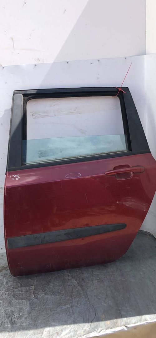 дверь задняя левая Fiat Stilo 1 поколение 2002, 1.8 л., 192 A4.000, бензин, 5МКПП, хетчбэк 5 дв. - фото №1