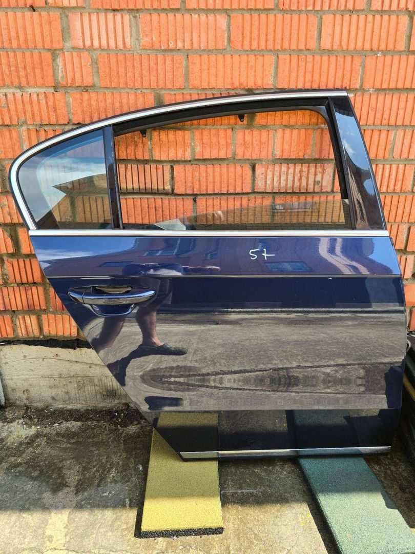 дверь задняя правая Volkswagen Passat B7 2011, 1.8 л., CDAA, бензин, АКПП, синий, седан, передний привод, правый руль, 3C9833056D - фото №1