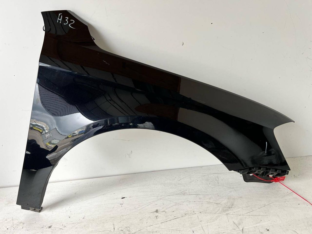 крыло переднее правое Volkswagen Passat B7 2011, 2.0 л., CCZB, бензин, АКПП, универсал, 3AA821106 - фото №1