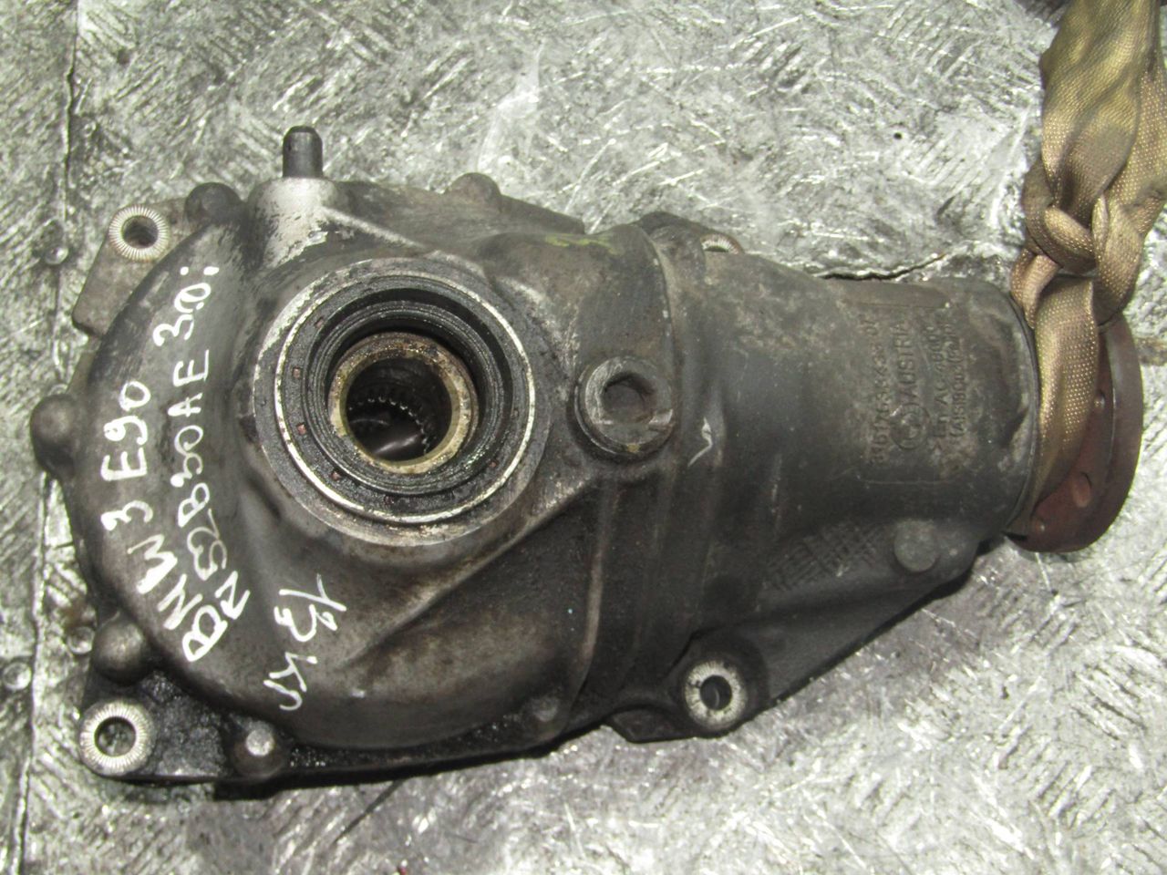 редуктор переднего моста BMW 3 серия E90/E91/E92/E93 (2004 - 2010), 3.0 л., N52 B30, бензин, АКПП, полный привод, 31507601770, 31507533567, 7601770, 7533567, 31507601771, 31507555891, 31507555890