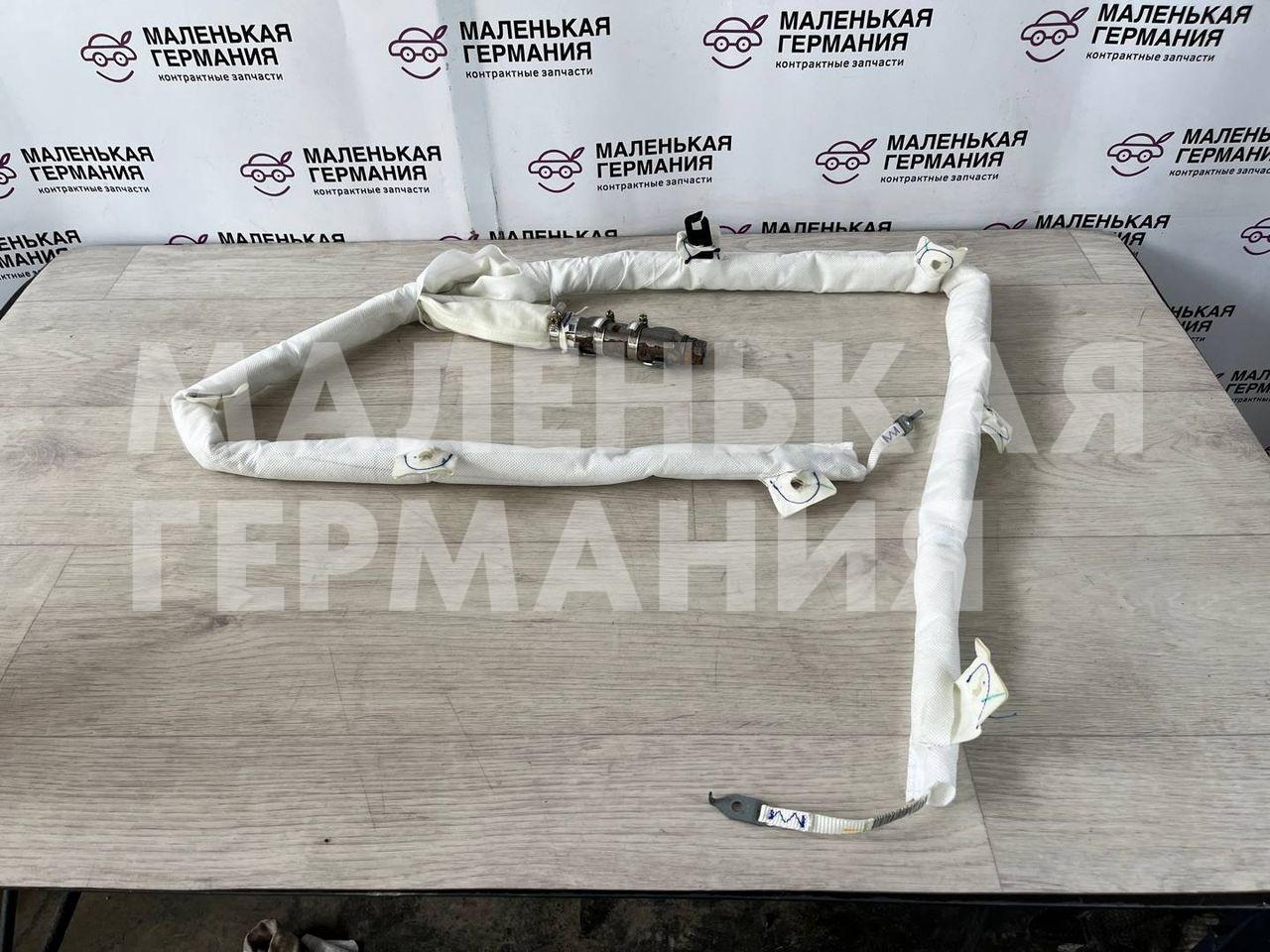 подушка безопасности боковая (шторка) BMW 5 серия G30/G31 G30 2017, 3.0 л., B58 B30 A, бензин, АКПП, темно-синий, седан, полный привод, 72127372520, 7372520 - фото №1