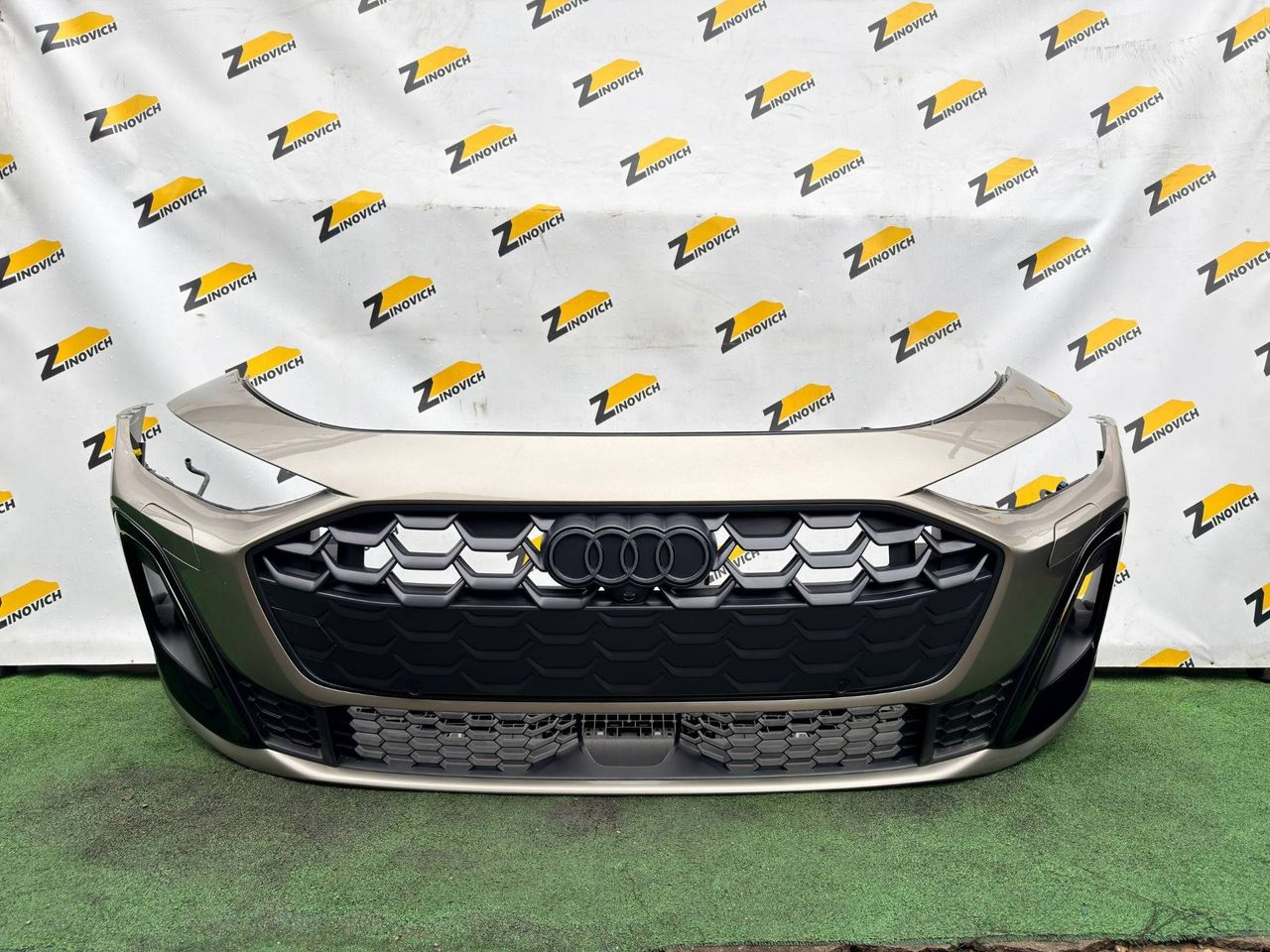 бампер передний Audi A5 B10 2025, 8B3807611A, 8B3121763A, 1EA919275B, 8B3807681B, 8B3955101, 8B3955275A, 8B3853653A, 8B3971023D, 8B3853651A, 8B3807550A, 8B3807683B, 8B3807233, 8B3807096, 8B3121764A, 8B3807682B, 8B3955102, 8B3955276A - фото №1