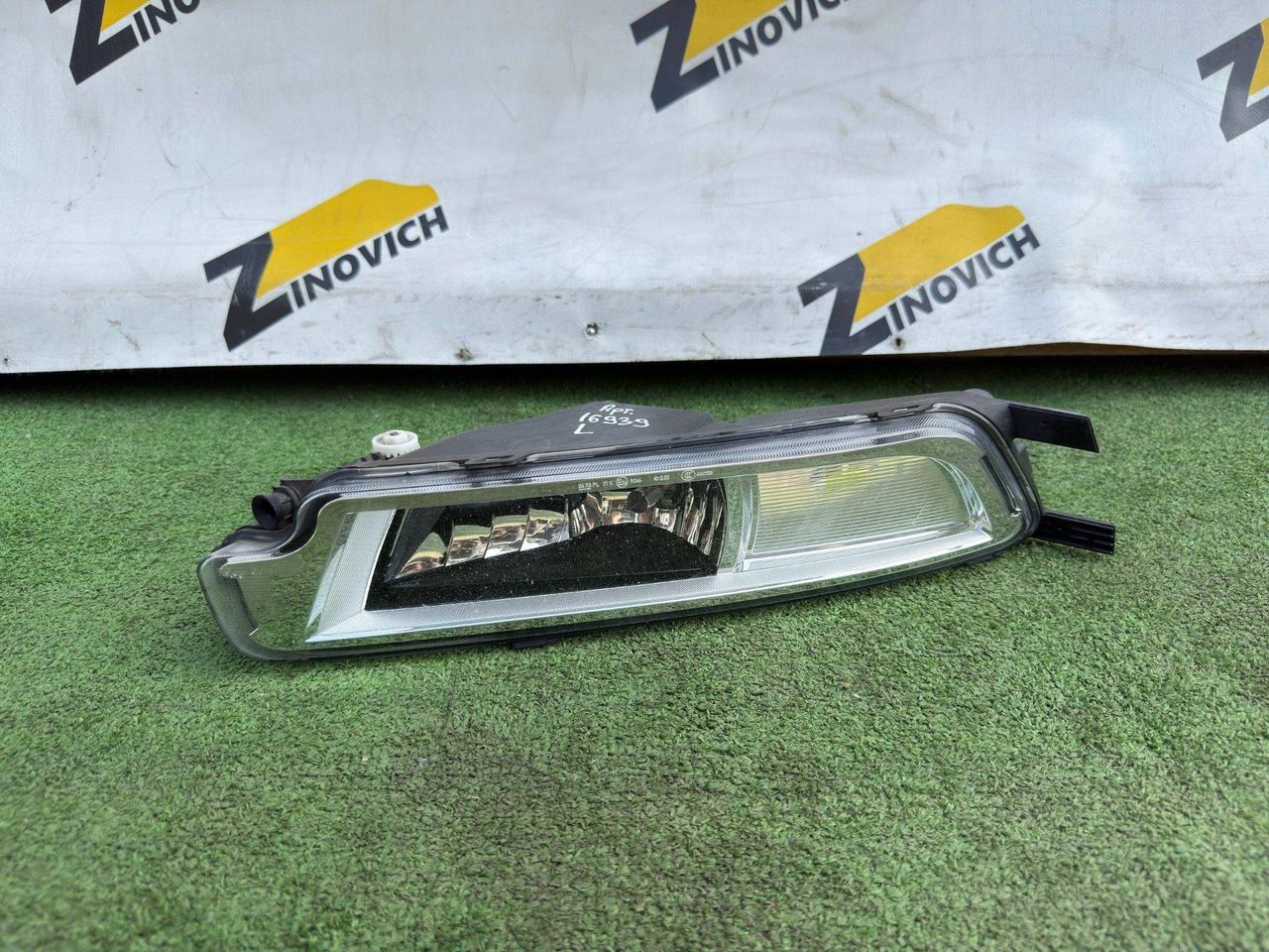фара противотуманная левая Volkswagen Passat B8 (2014 - 2020), 3G0941661H, 1NA01183903 - фото №1