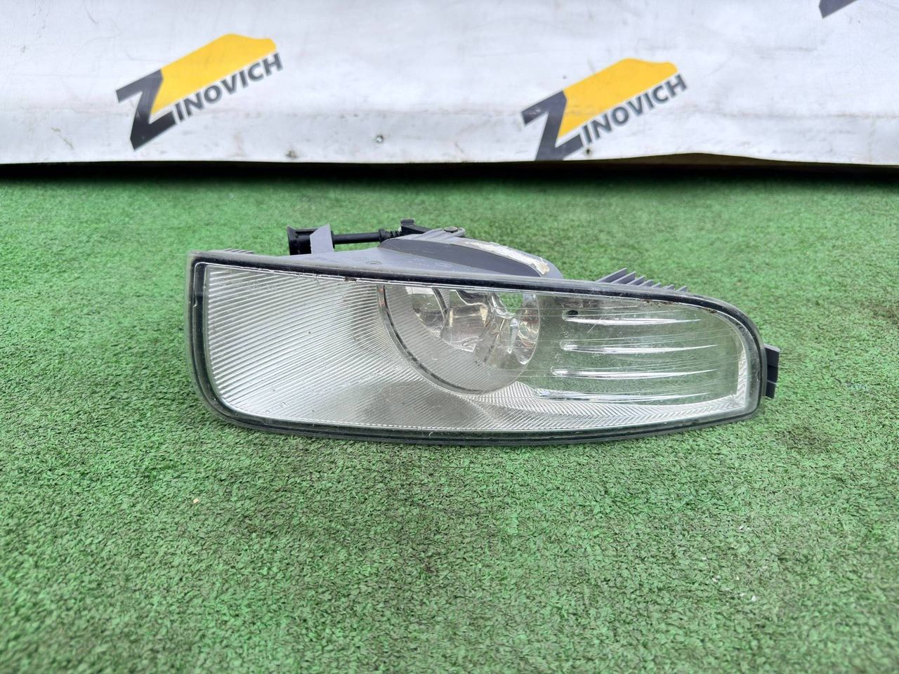 фара противотуманная левая Skoda Superb 2 поколение (2008 - 2013), 3T0941699, 3T0941701, 27161900, 27161700 - фото №1