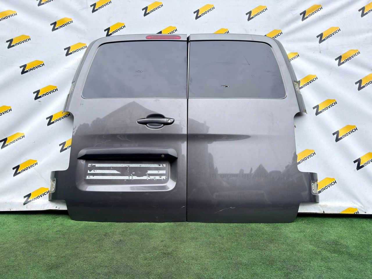Дверь задняя распашная (комплект) Citroen Jumpy 3 поколение 2023, 0959160R00, 0959150R00 - фото №1