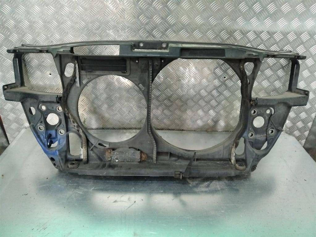 передняя панель крепления облицовки (телевизор) Audi A4 B5 1998, 2.6 л., i, бензин, МКПП, 8D0805594D - фото №1