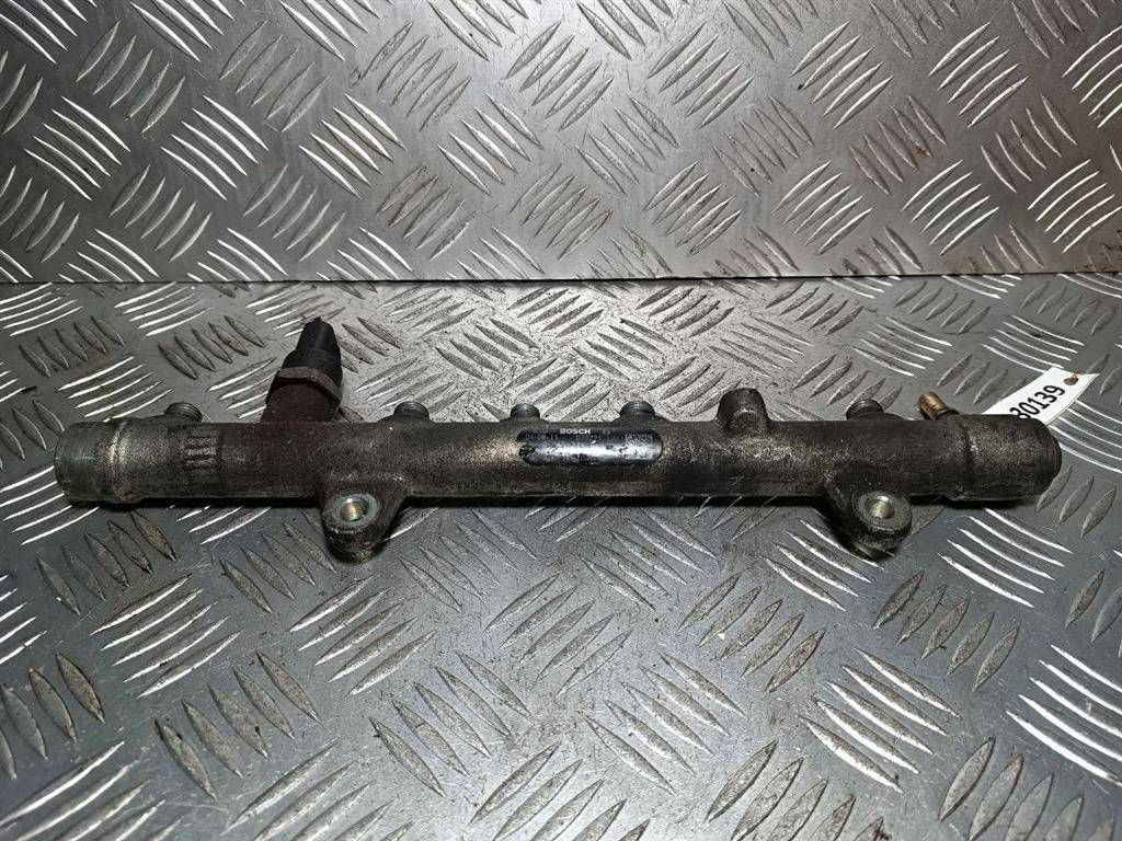 топливная рампа Renault Espace 4 поколение 2005, 1.9 л., DCi, дизель, 0445214065, 8200330912, 0281002720 - фото №1