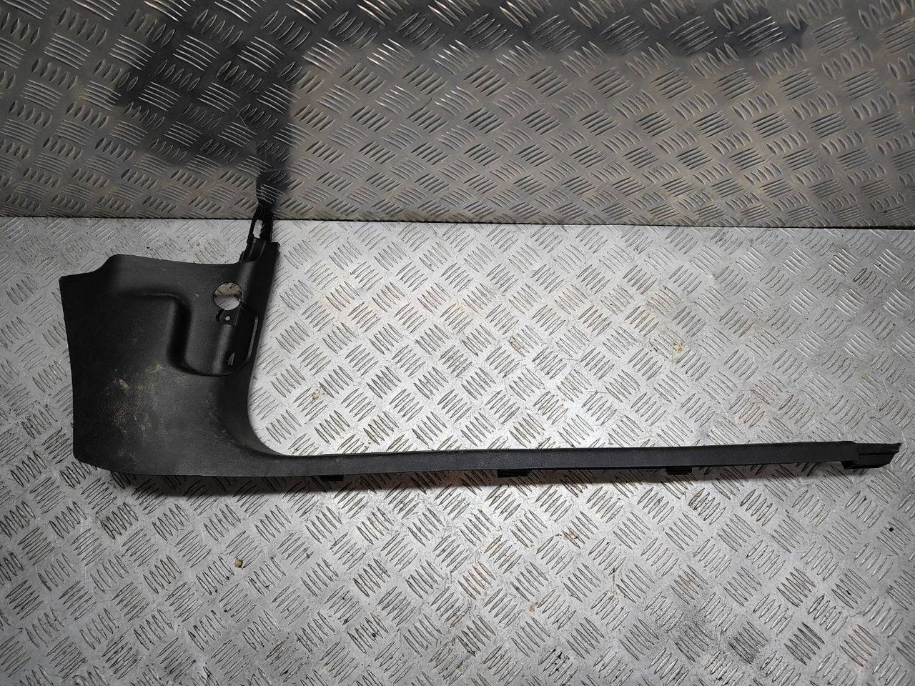 обшивка стойки Audi A6 4F/C6 2006, 2.4 л., i, BDW, бензин, вариатор, чёрный, седан, передний привод, правый руль, 4F2867272 - фото №1