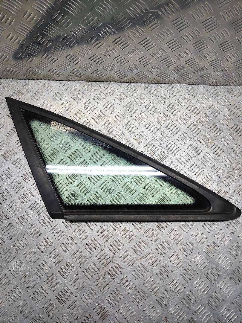 стекло кузовное боковое левое Audi A6 4F/C6 2006, 2.4 л., i, BDW, бензин, вариатор, чёрный, седан, передний привод, правый руль, 43R00081 - фото №1