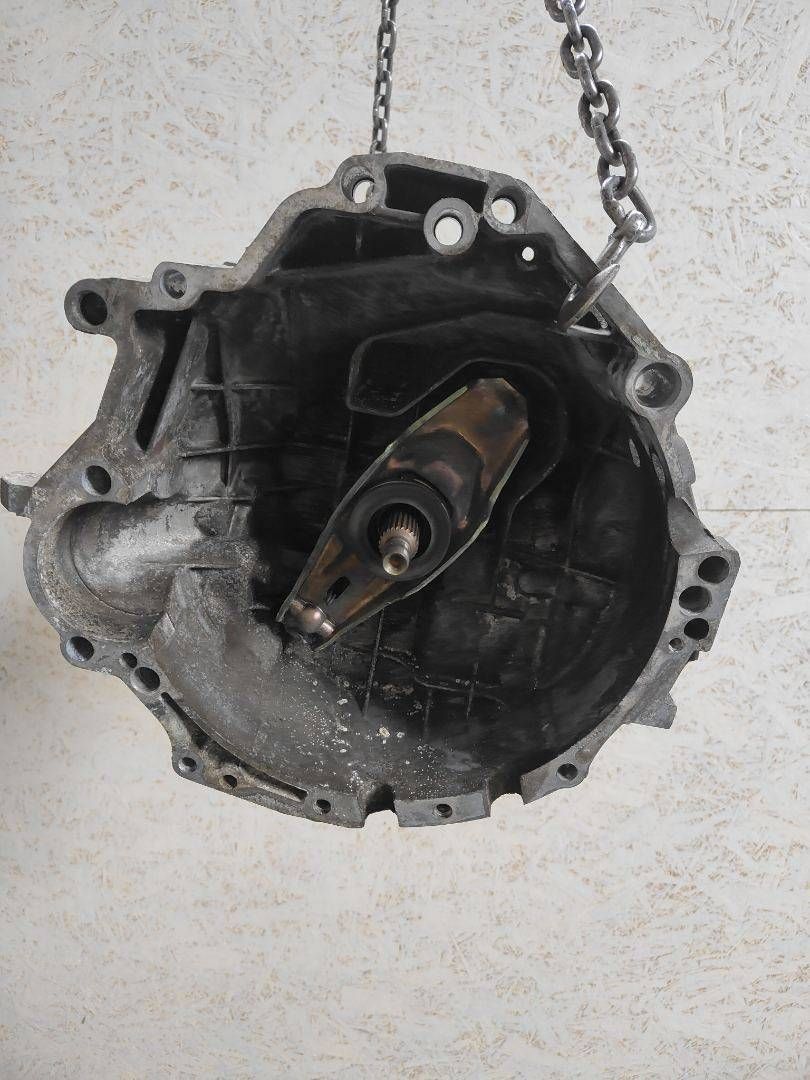 КПП механическая (МКПП) Audi A4 B6 2003, 2.0 л., i, ALT, бензин, 5МКПП, передний привод, FXR - фото №1