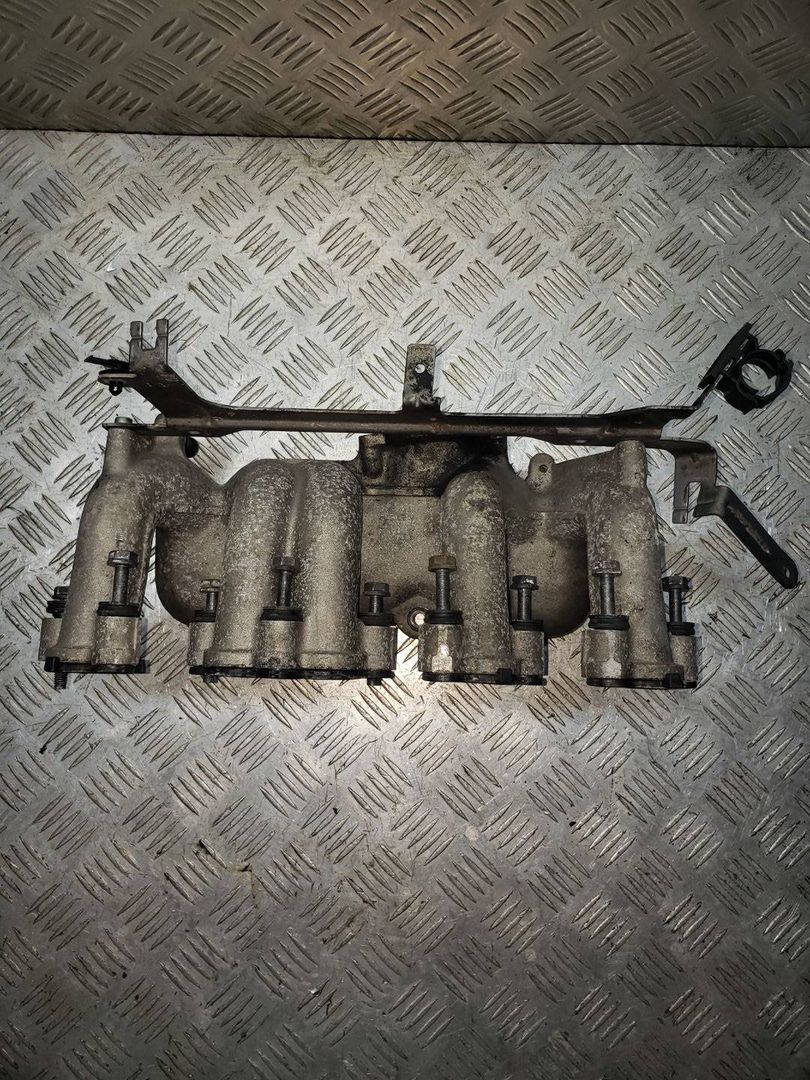 коллектор впускной Volkswagen Touareg 1 поколение 2006, 2.5 л., TDi, BAC, дизель, АКПП, полный привод, 070129713H - фото №1