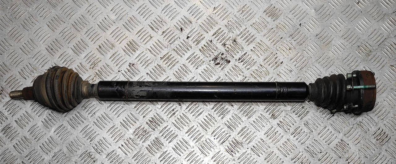 полуось передняя правая (приводной вал, ШРУС) Volkswagen Golf 4 поколение 2001, 1.4 л., BCA, бензин, 1J0407272F - фото №1