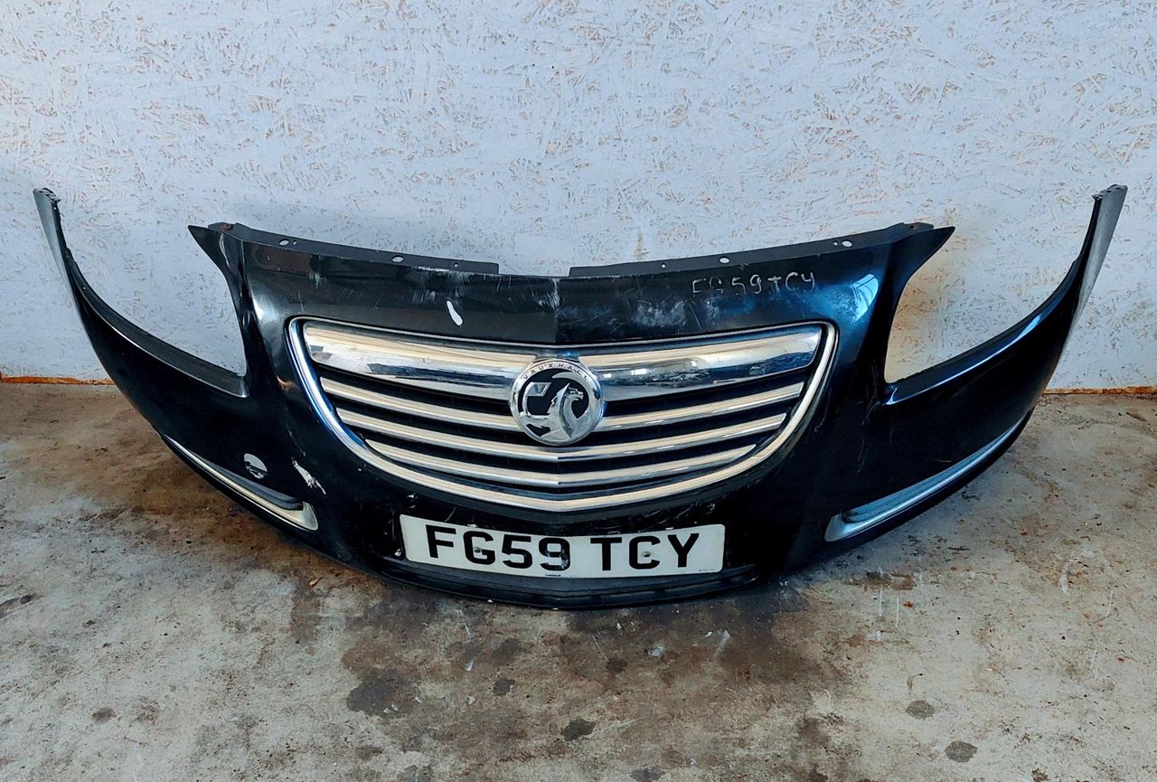 бампер передний Opel Insignia 1 поколение (A) 2009, дизель, черный, правый руль, 0551004542, 13288280 - фото №1