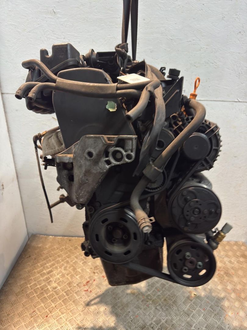 двигатель Audi A3 8L 1999, 1.6 л., i, APF, бензин, 5МКПП, передний привод, APF, APF - фото №1