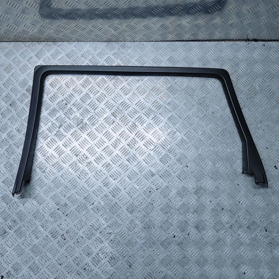 наружная декоративная накладка двери задней правой Audi Q7 4L 2006, 3.0 л., TDi, BUG, дизель, АКПП, бежево-серый, внедорожник 5 дв., полный привод, правый руль, 4L0867672 - фото №1