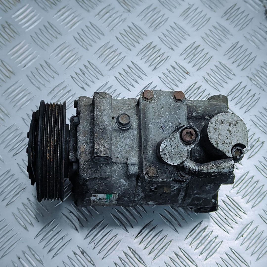компрессор кондиционера Volkswagen Passat B6 2006, 1.9 л., TDi, BKC, дизель, 5МКПП, передний привод, 1K0820803S - фото №1
