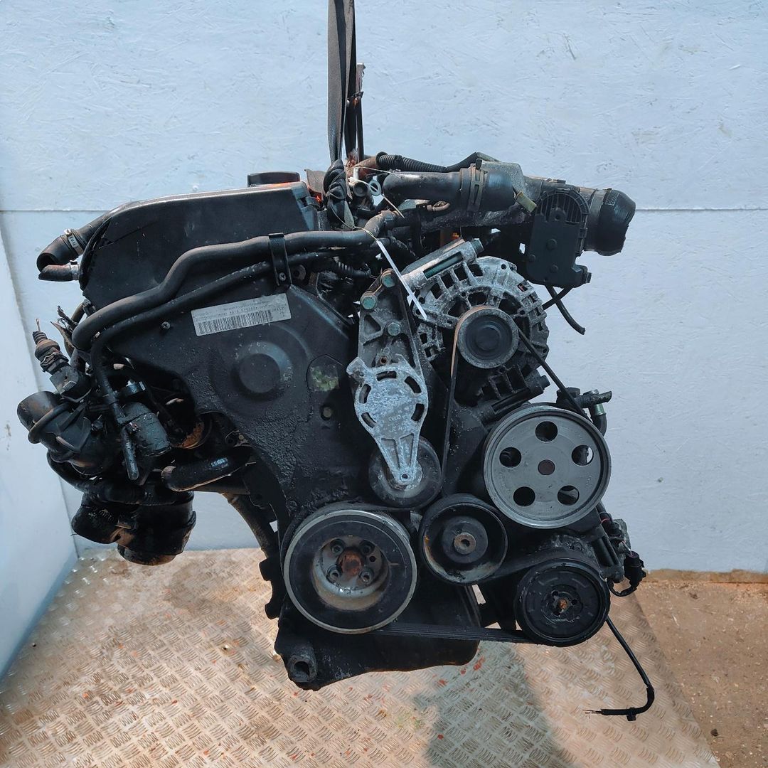двигатель Audi A4 B6 2005, 1.8 л., Ti, BFB, бензин, 5МКПП, передний привод, BFB - фото №1