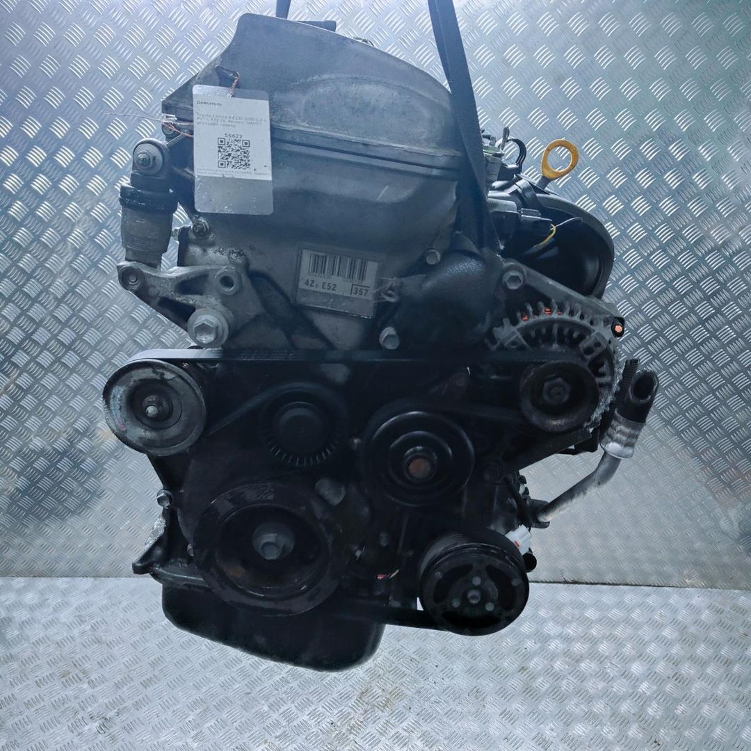двигатель Toyota Corolla 9 поколение E130 2005, 1.4 л., VVT-i, 4ZZ-FE, бензин, 5МКПП, передний привод, 4ZZ - фото №1