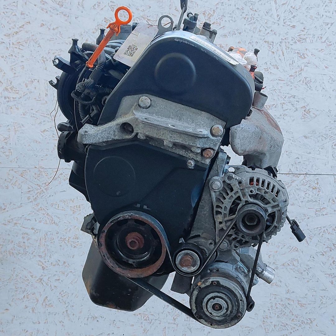 двигатель Volkswagen Polo 4 поколение 2002, 1.4 л., i, BKY, бензин, 5МКПП, передний привод, BBY, BCA, BKY - фото №1