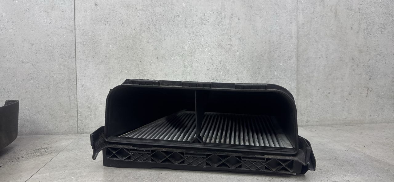 корпус воздушного фильтра Mercedes-Benz E-Класс W212/S212/C207/A207 (2009 - 2013), A2116300103 - фото №1