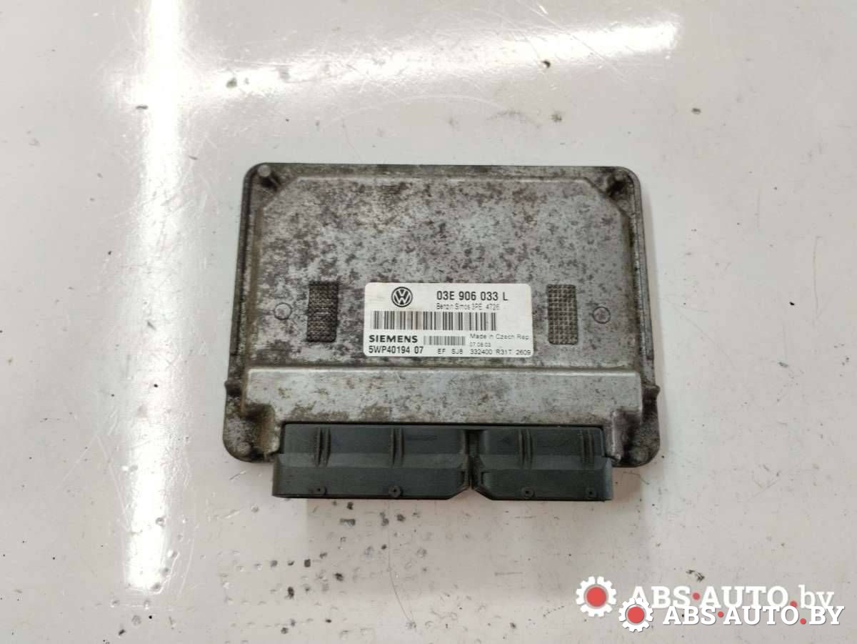 блок управления двигателем Volkswagen Polo 4 поколение 2002, 1.2 л., бензин, МКПП, 03E906033L, 5WP4019407 - фото №1