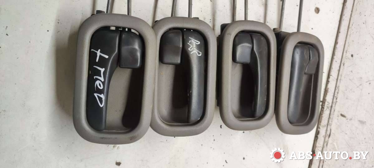 ручка внутренняя Nissan Almera N16 2002, 1.5 л., бензин, МКПП, седан - фото №1