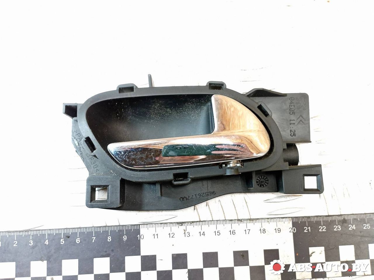 ручка внутренняя передняя правая Peugeot 407 1 поколение 2006, 2.0 л., RFN (EW10J4), бензин, универсал, 96526177VD - фото №1