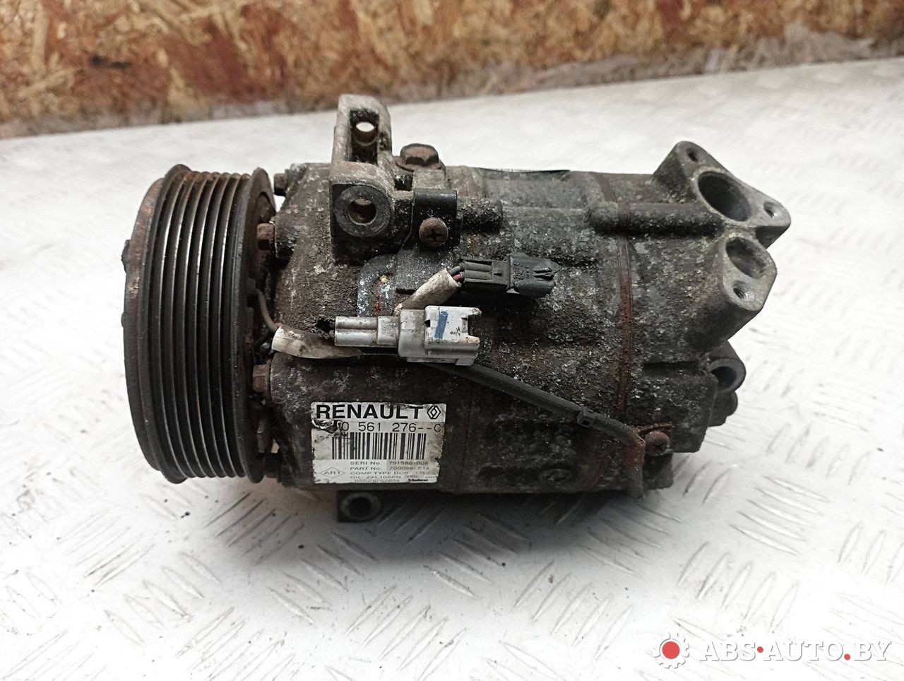 компрессор кондиционера Renault Laguna 3 поколение 2009, 2.0 л., дизель, МКПП, хетчбэк 5 дв., 8200561276, 8200561276C, 7711497036, 8200890987, 241049, KCV1289BZ, KCV1289GW, KCV1289YU, KCV1289ZY, 926001DE0A, 926001DE0B, 92600ET81B, 813145, Z0005307B, Z0005307C, Z0005307D, Z0005307E, Z0006857A, Z00072224B, Z0007224, Z0007224A, Z0007224B, Z0007224C, Z0007224D, Z0007224E, 501N10107Z - фото №1