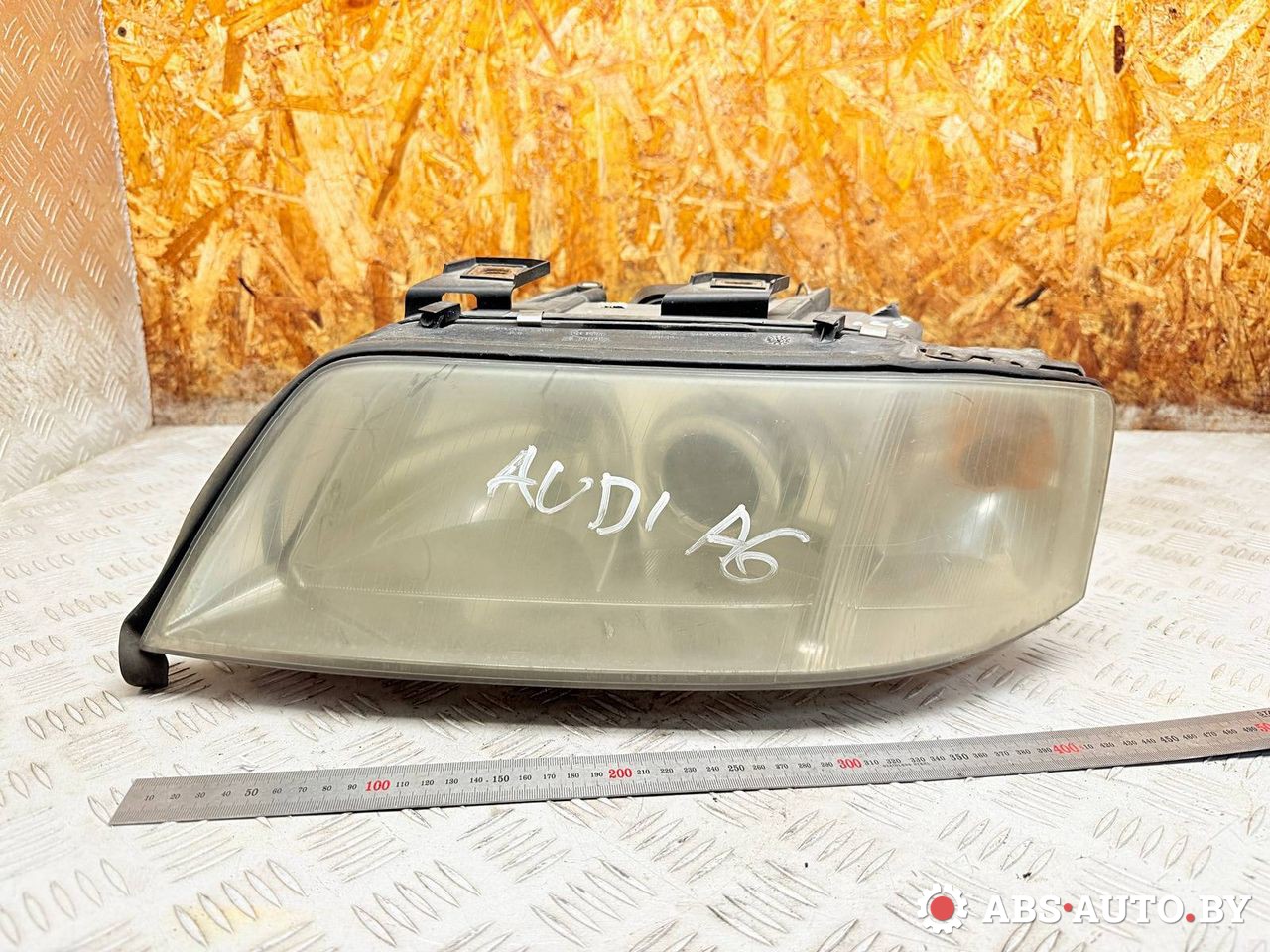 фара левая Audi A6 4B/C5 2000, 14846500, 14847300, 279401 - фото №1