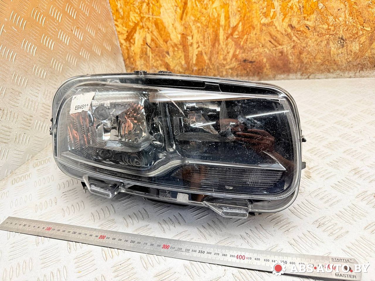 фара правая Citroen C4 Cactus 1 поколение 2015, 90039704, 9800901280 - фото №1