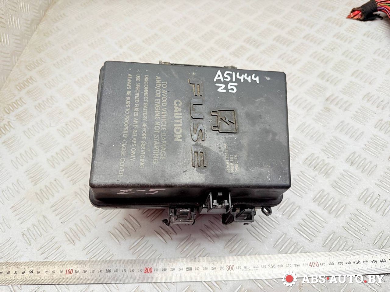блок предохранителей Chrysler Pacifica 1 поколение 2007, 4.0 л., EGQ, бензин, АКПП, 71401784, 16238AC - фото №1