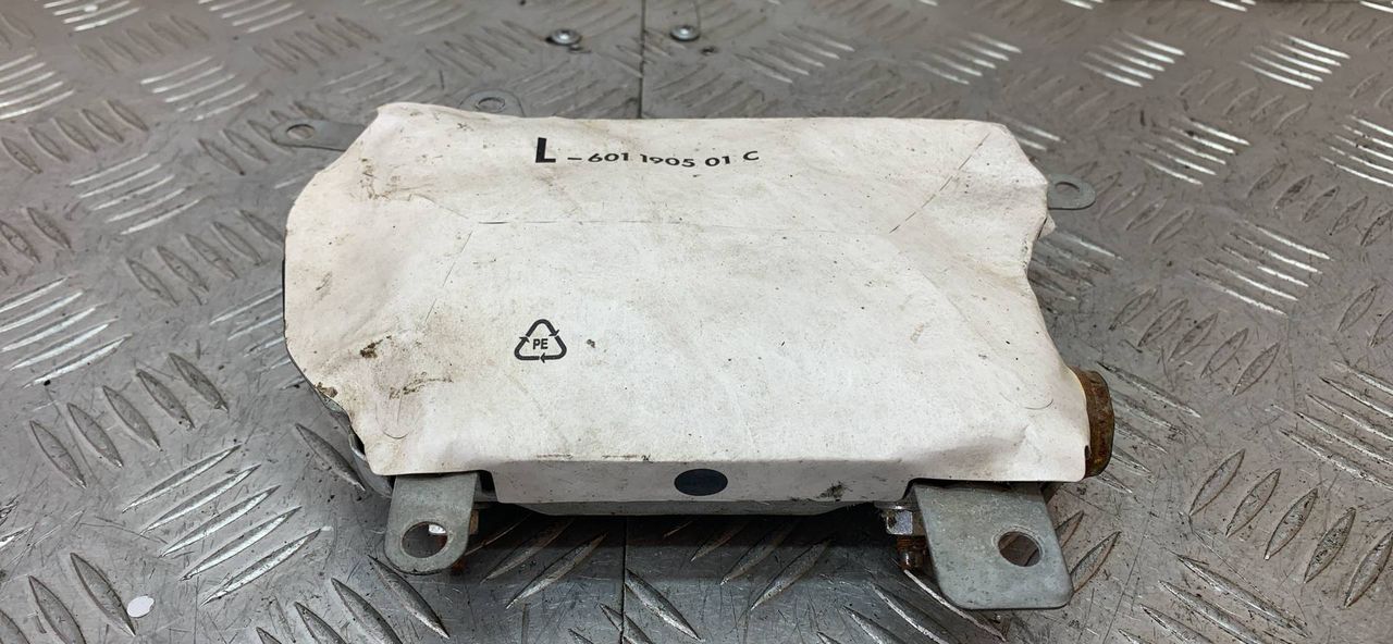 подушка безопасности дверная BMW 5 серия E60/E61 2006, 2.5 л., M54 B25 (256S3), бензин, МКПП, серый, универсал, задний привод, 601190501C, 601190401E, 7034057 - фото №1
