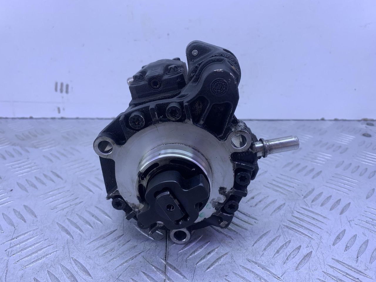 ТНВД Peugeot 407 1 поколение 2006, 2.0 л., HDi, RHR (DW10BTED4), дизель, 6МКПП, черный, передний привод, 9658193980 - фото №1