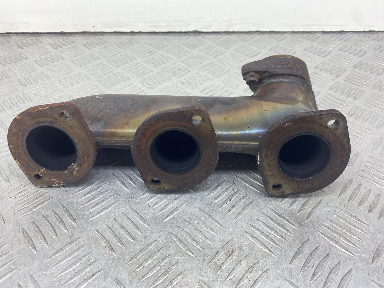 коллектор выпускной Mercedes-Benz C-Класс W203/S203/CL203 W203.061 2001, 2.6 л., M 112.912, бензин, МКПП, седан - фото №1