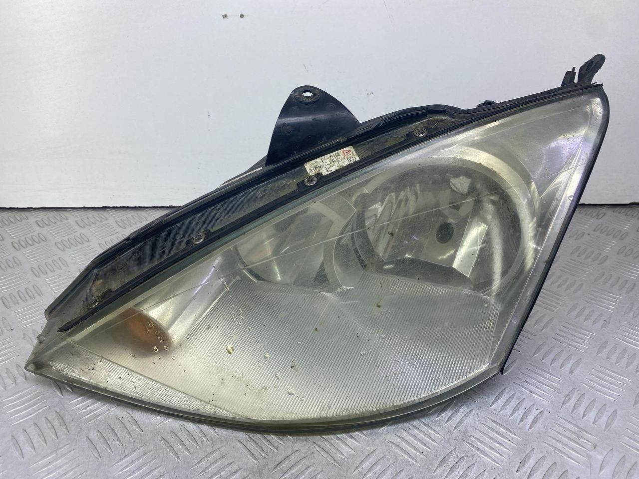 фара левая Ford Focus 1 поколение (1998 - 2001), 2M51-13W030-BD - фото №1